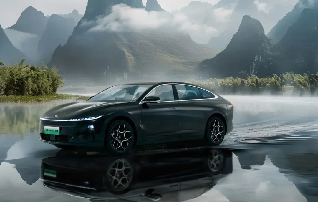 長(zhǎng)安六款新車(chē)齊申報(bào),明年停售燃油車(chē),圍剿比亞迪?