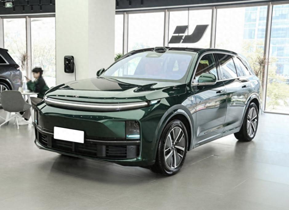 理想L7銷量領先,占據(jù)新能源汽車市場先機