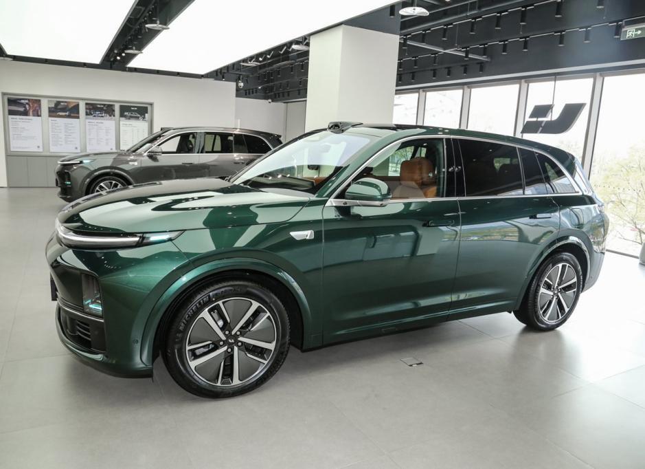 理想L7銷量領先,占據(jù)新能源汽車市場先機