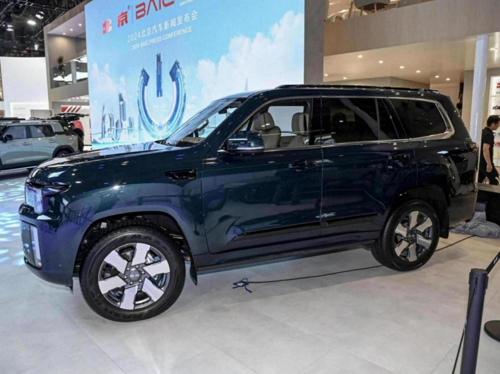 配1.5T增程系統(tǒng) 汽車(chē)BJ60魔核電驅(qū)版下線(xiàn) 續(xù)航1200km