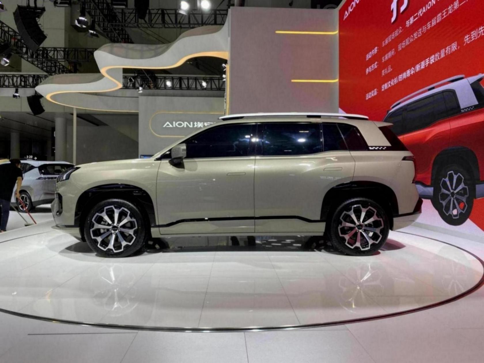 造型硬派、高階智駕、750km續(xù)航,第二代AION V霸屏粵港澳車展