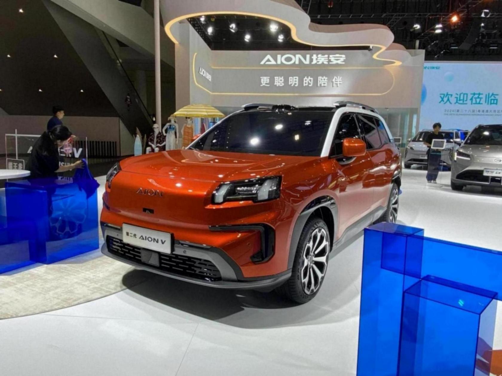 造型硬派、高階智駕、750km續(xù)航,第二代AION V霸屏粵港澳車展