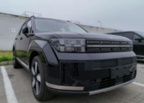 全新現(xiàn)代勝達實車,造型硬派不落俗套,7座空間有限但挺實用