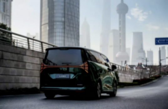 又推重磅車型,吉利“攪局”高端純電MPV市場?