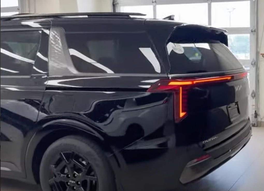 國內(nèi)現(xiàn)款28.99萬起售,2025款起亞嘉華實(shí)車曝光,提供兩種動力
