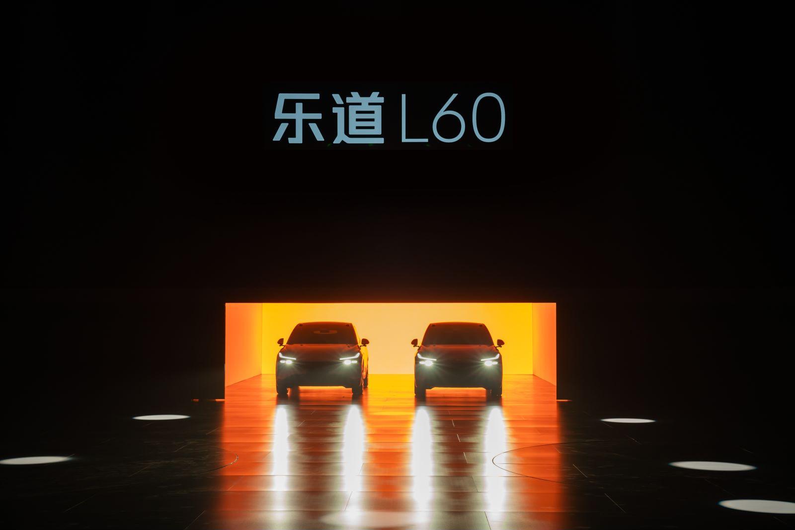 風向真的變了!外媒盛贊嫦娥六號采樣成功,家庭用車也傳來好消息