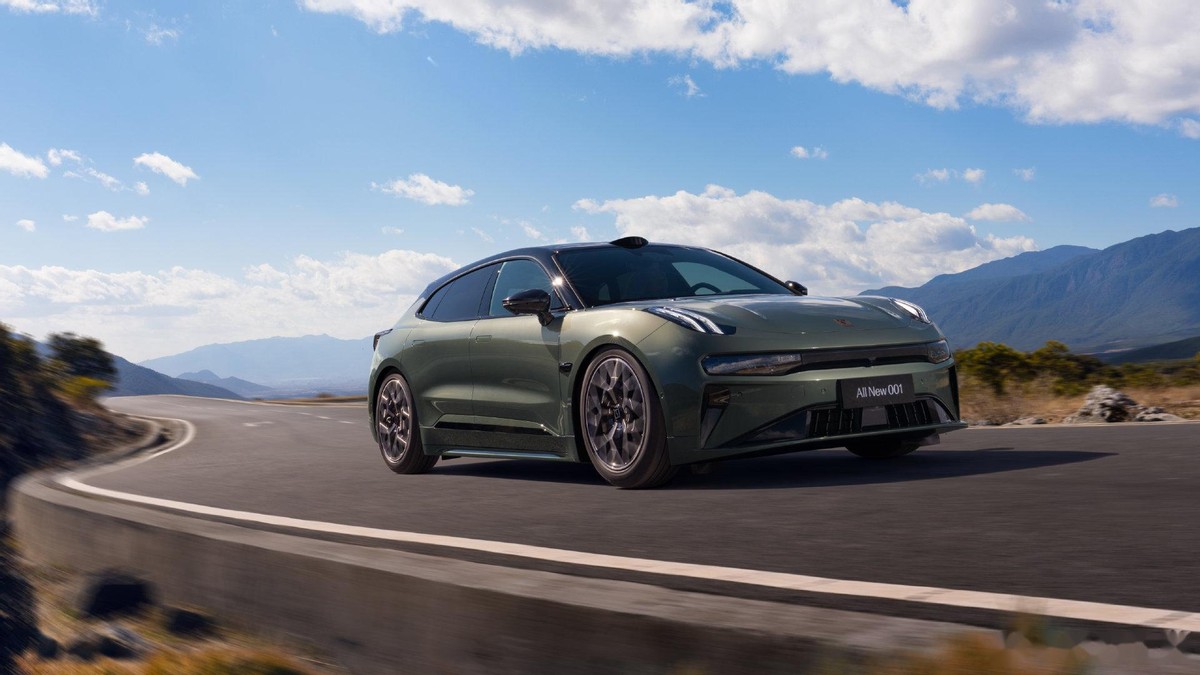 30萬內(nèi)的豪華純電怎么選?極氪001還是特斯拉Model Y?