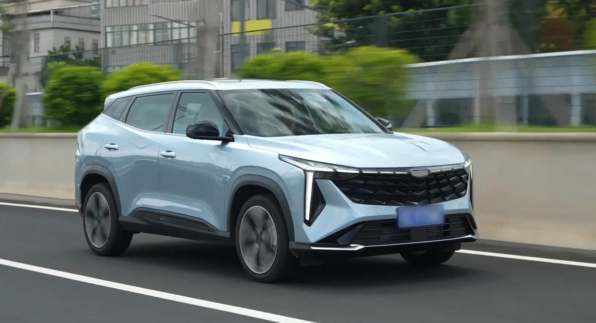 油耗不高動力突出,優(yōu)惠后起步價不到9萬,解讀吉利A級SUV