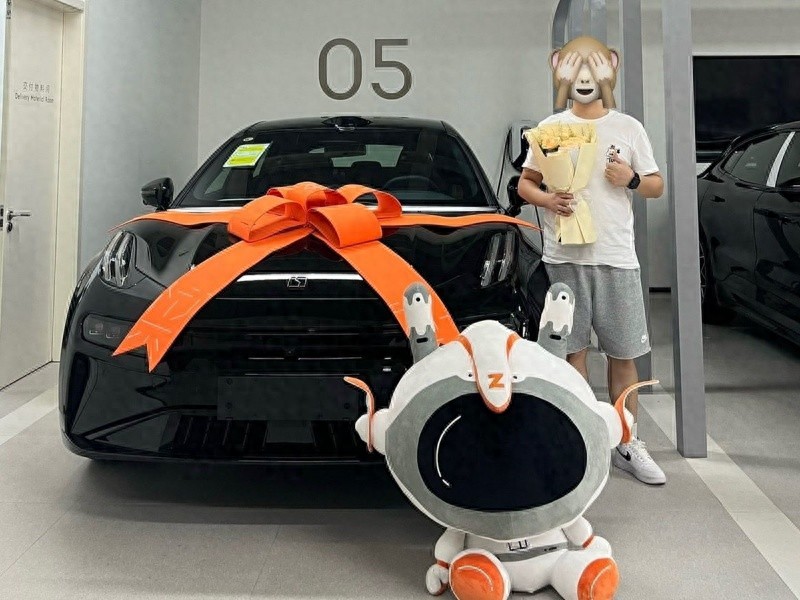 豪華電動車界的新“卷王”:極氪001、蔚來ET5、阿維塔12對比評測