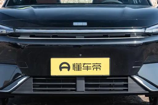 吉利銀河L6 EM-i試駕:8-10萬預(yù)算,選它準(zhǔn)沒錯!