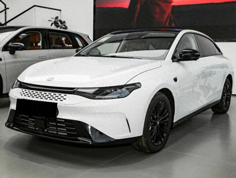 春節買車看新勢力,搭載8295車機芯片,15萬級的新能源轎車