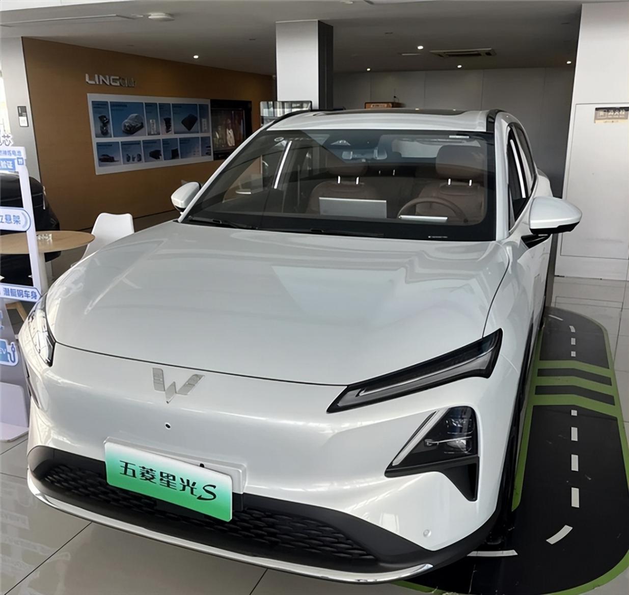 預算 10 萬購新能源 SUV?五菱星光S 太驚艷