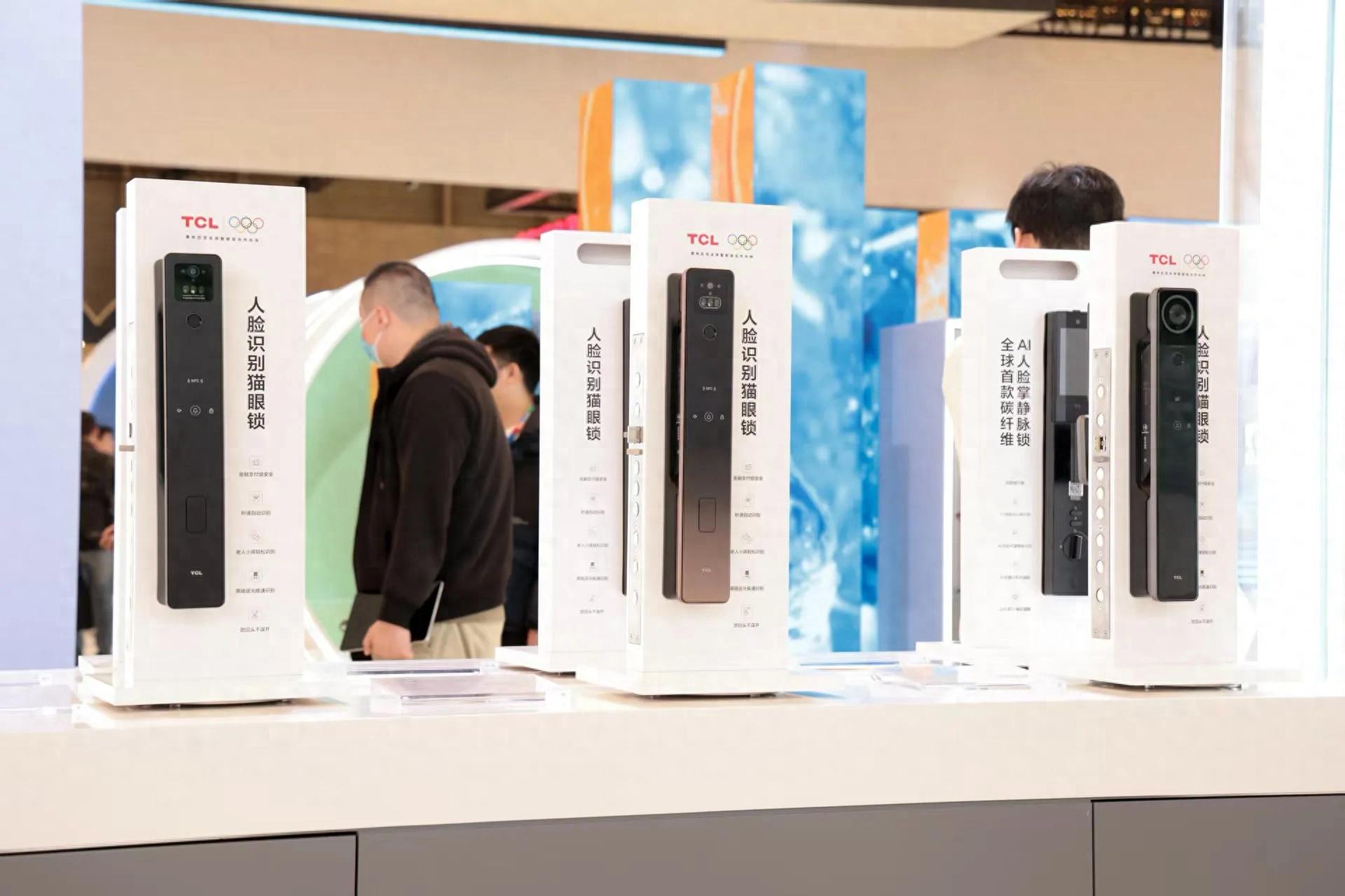 3999 元的高端鎖體驗:我家的 TCL X9S Max 像個 “智能保鏢”